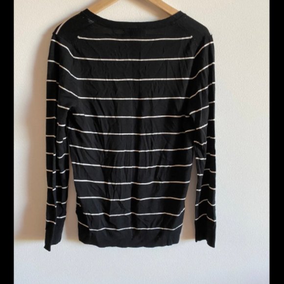 Adoption Fundraiser- Banana Republic wool sweater - Picture 5 of 5